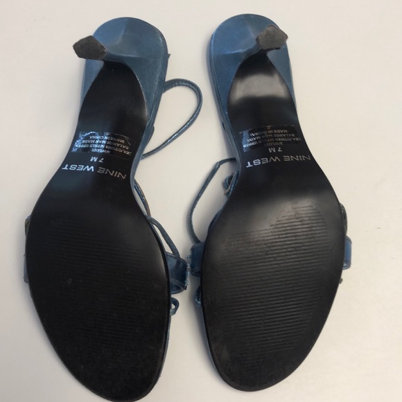 NINE WEST Strappy Sandal  with Sequins - Picture 4 of 4